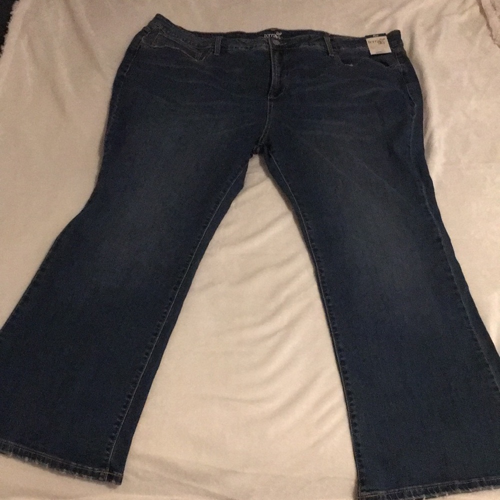 Terra & Sky High Rise Bootcut Jeans Midwash Plus 24W NWT